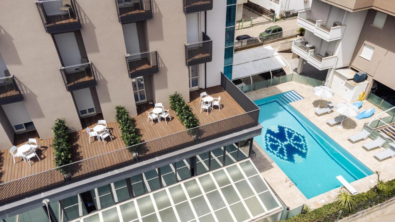 Hotel Astor Alba Adriatica Esterno foto