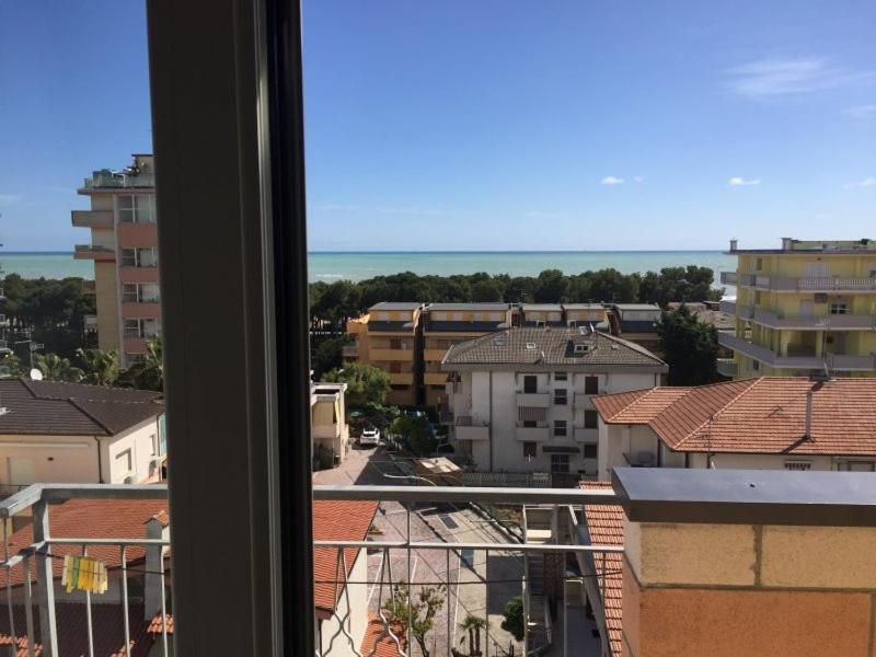 Hotel Astor Alba Adriatica Esterno foto